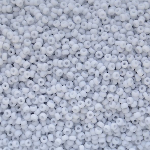 RC11-2026 Fancy Frost Pale Grey Size 11 Seed Beads