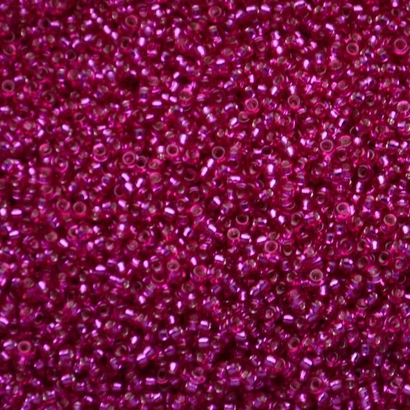 15-1436 SL Raspberry Size 15 Seed Beads