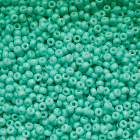 RC8-4472 Duracoat Op Dyed Seafoam Size 8 Seed Beads