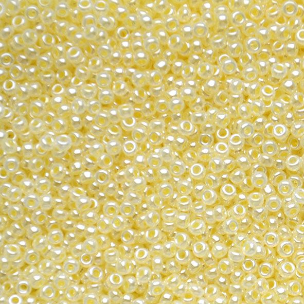 RC11-0514D Daffodil Yellow Size 11 Seed Beads