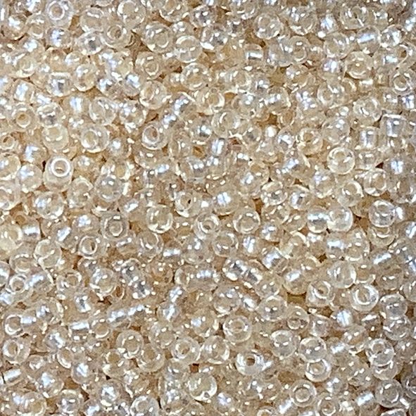 RC132 Apricot Pearl Pastel Lining Size 8 Seed Bead