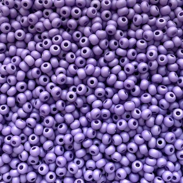 RC311 Op Tanzanite size 8 Seed Beads