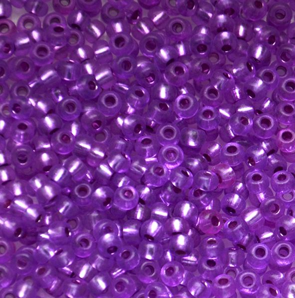 RC381 SL Pinky Purple Size 8 Seed Beads