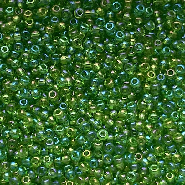 RC615 Trans Lime AB Size 10 Seed Beads