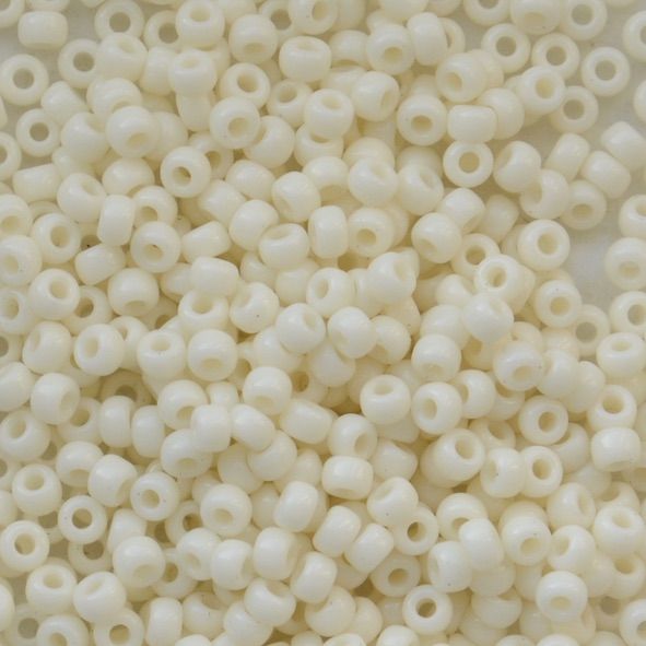 RC8-0491 Ivory Pearl Ceylon Size 8 Seed Beads
