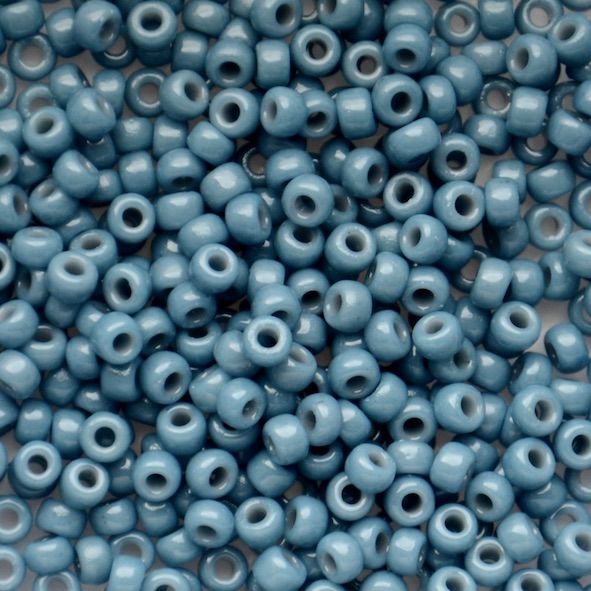 RC8-4482 Dur Op Dyed Faded Denim Size 8 Seed Beads