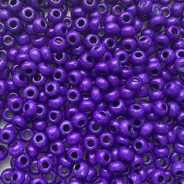 RC883 Gloss Royal Purple Size 8 Seed Beads