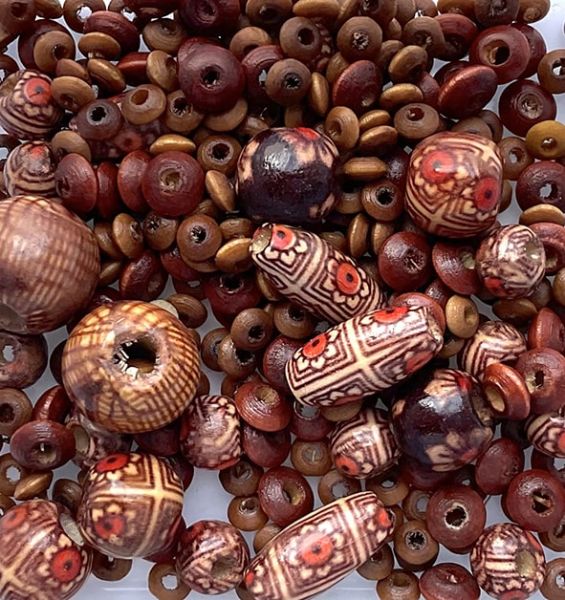 WD904 Musk Wooden Bead Mix