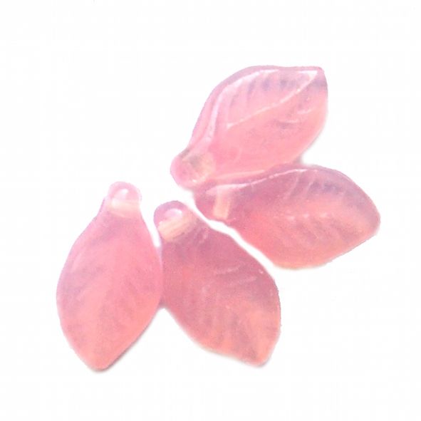 GL5813 Soft Pink TO Leaf Bead