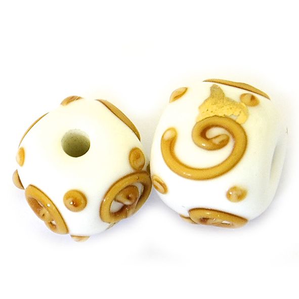 GL6610 White Cube Bead with Ochre Squiggles