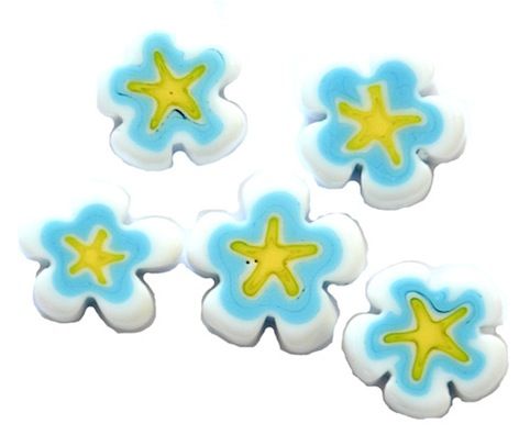 GL2982 12mm Turquoise and white flower shaped beads
