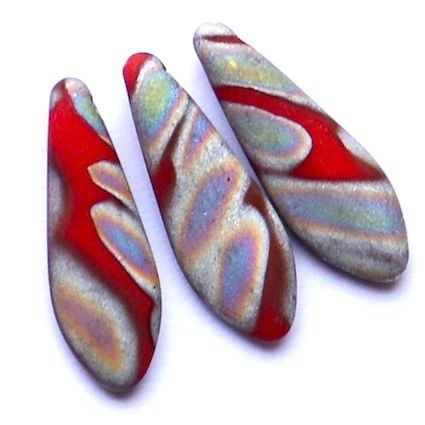 GL4012 15x5mm Grey and Red Marbled Dagger Bead