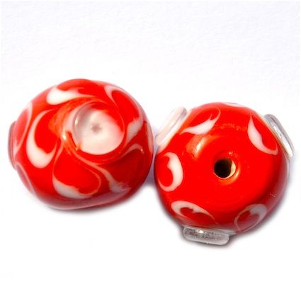 GL5196 16mm Flower Decorated Red Round
