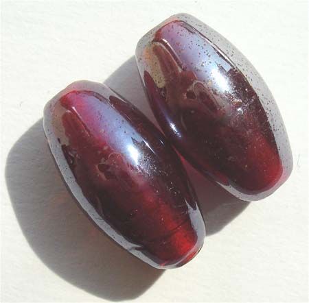 GL0053 16x9mm Red Lustred Oval