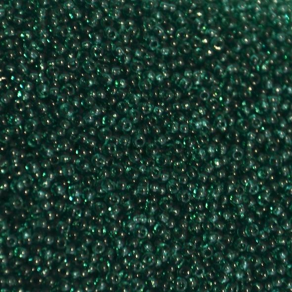 RC11-0147 Trans Emerald Size 11 Seed Beads
