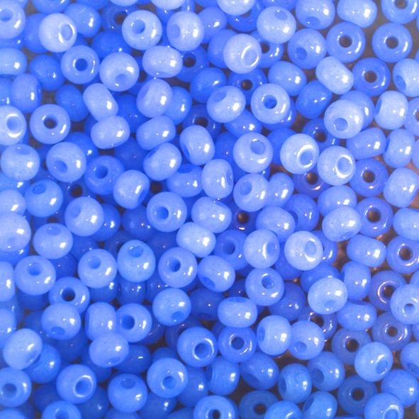 RC486 Alabaster Blue Size 6 Seed Beads