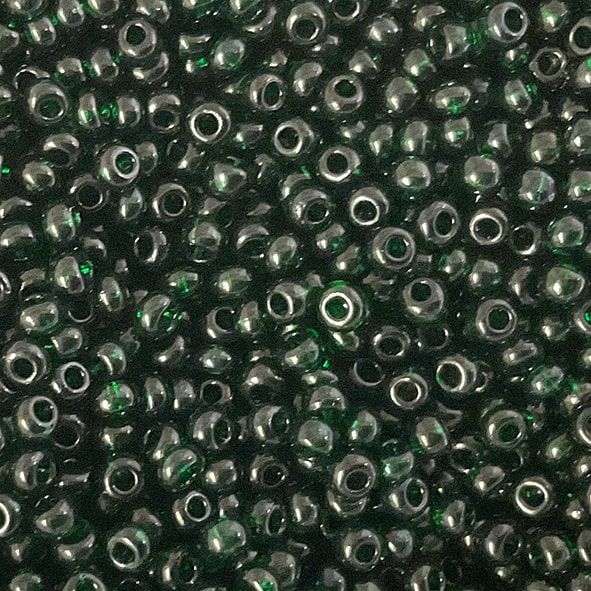 RC612 Trans Emerald Size 10 Seed Beads