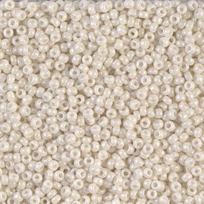 RC11-0600 Matt Op Limestone Lustre Size 11 Seed Beads