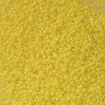 15-0472 Op Yellow AB Size 15 Seed Beads
