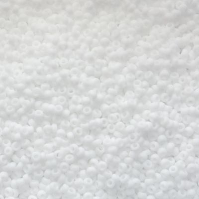 RC11-0402F Frost White Size 11 Seed Beads