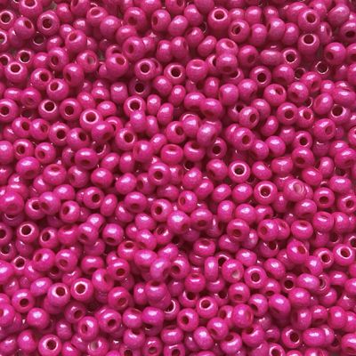 RC1306 Gloss Cerise Size 10 Seed Beads