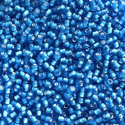RC1503 White Lined Turquoise Size 8 Seed Bead
