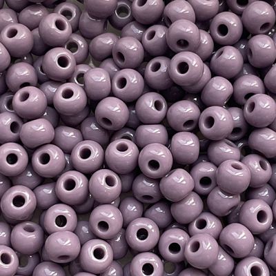 RC372 Chalk Purple Size 6 Seed Beads