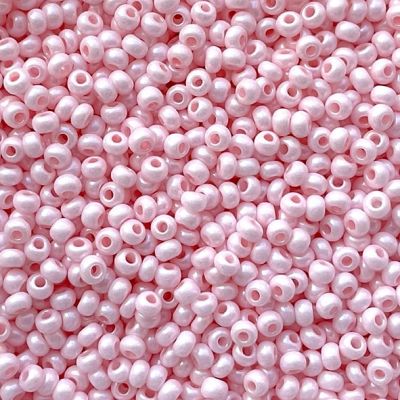 RC801 Pearl Baby Pink Size 10 Seed Beads