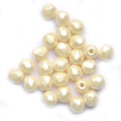 FG517 4mm Ivory Pearl Facet