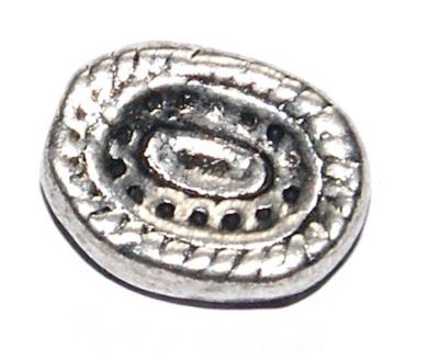 MB104 20x14mm Oval antique silver 'pie' bead