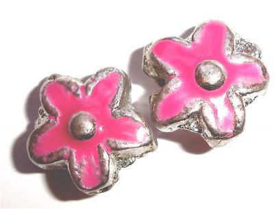 MB046 15mm white metal flower with pink finish