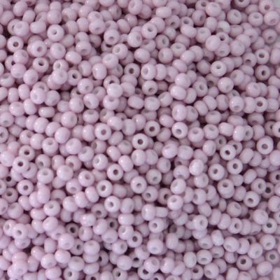 RC322 Chalk Dusky Pink Size 10 Seed Beads