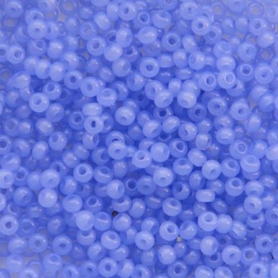 RC452 Alabaster Periwinkle Size 10 Seed Beads