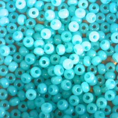 RC594 Alabaster Teal Size 6 Seed Beads