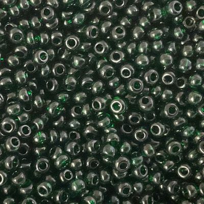 RC612 Trans Emerald Size 10 Seed Beads