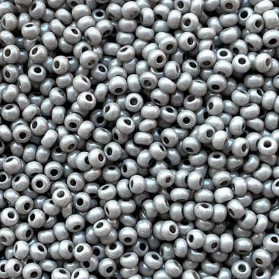 RC759 Pearl Grey Size 10 Seed Beads