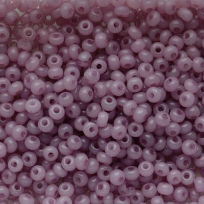 RC861 Alabaster Old Rose Size 6 Seed Beads
